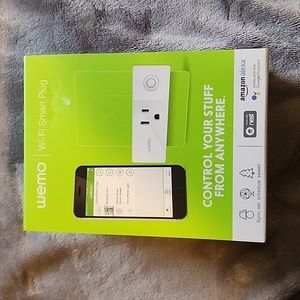 Wi-Fi Smart Plug - White